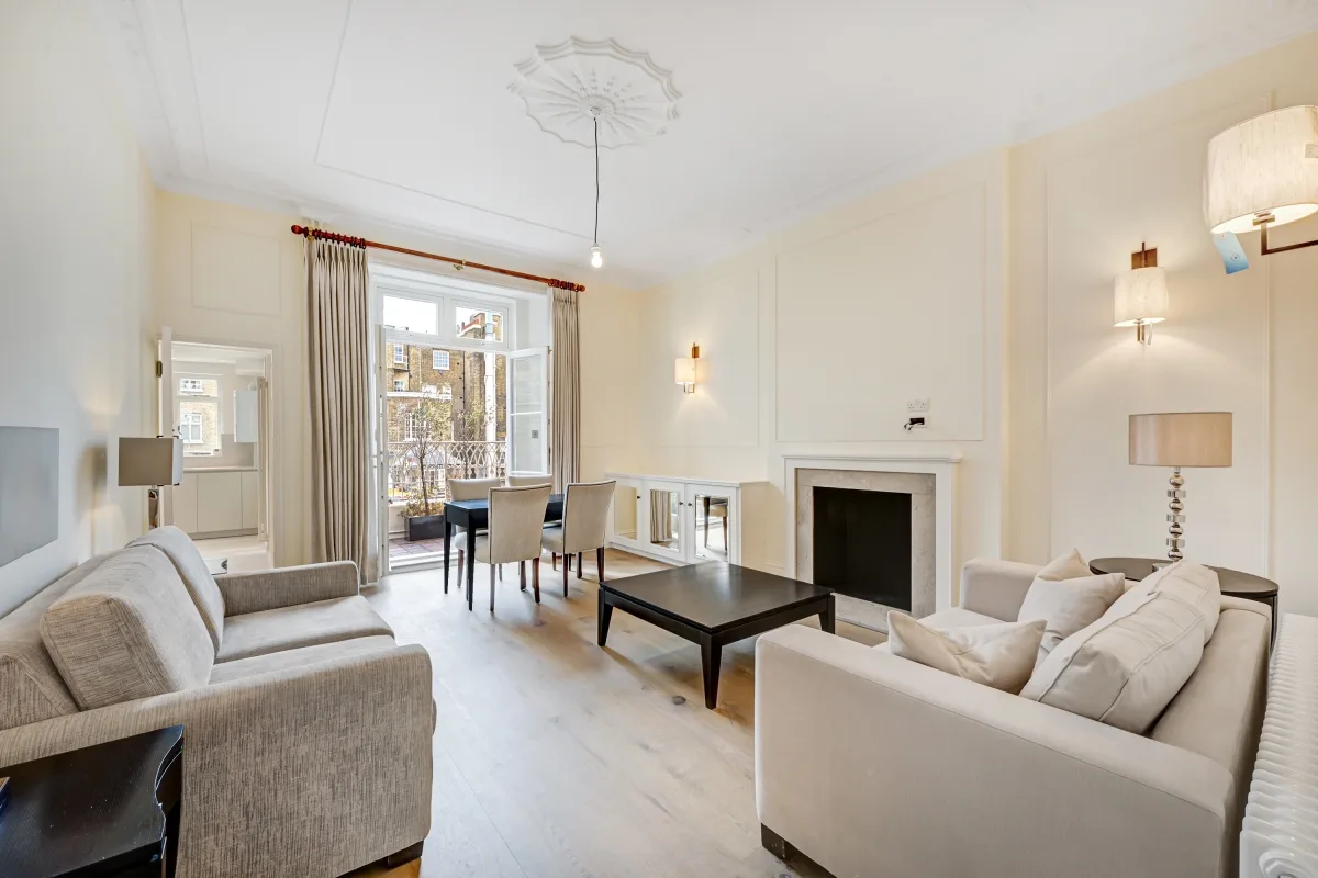 Flat Eaton Place in City of Westminster