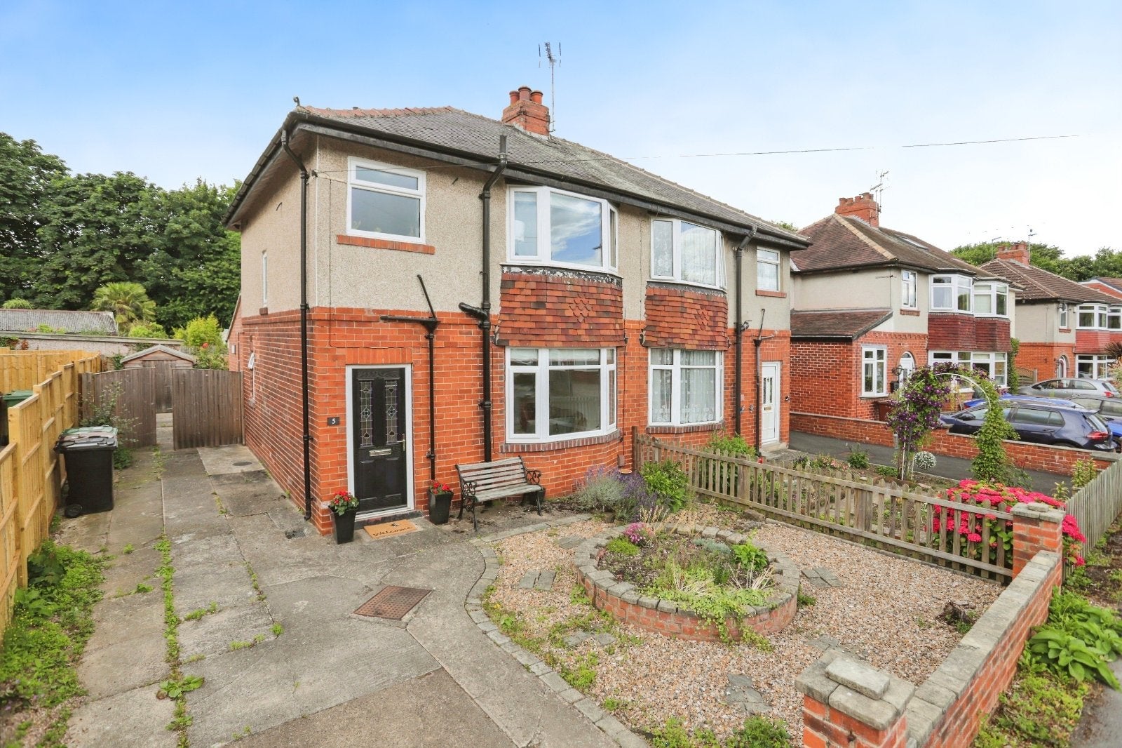 House Foxhill in Leeds
