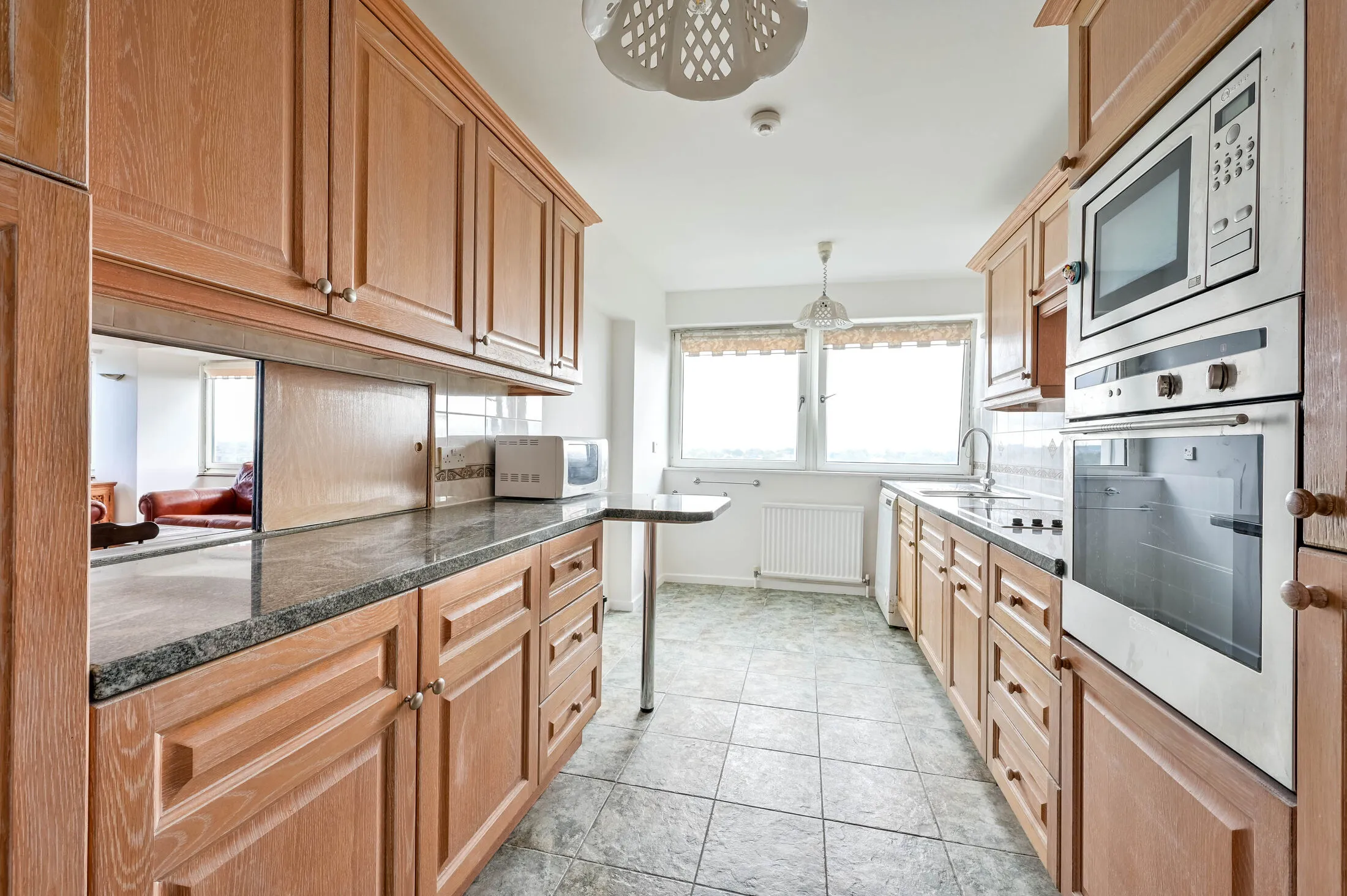 Flat Oakfield in Greater London
