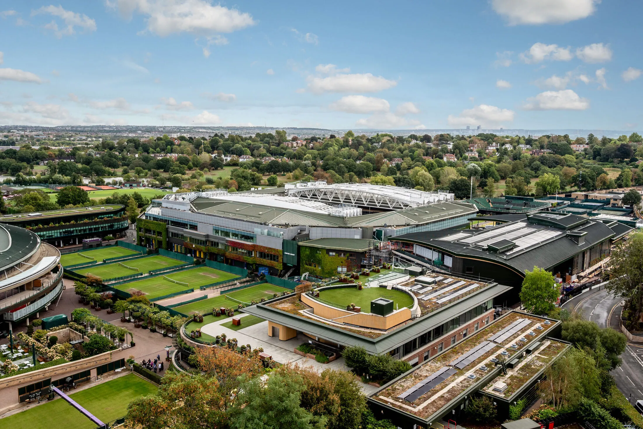 Flat Oakfield in Greater London