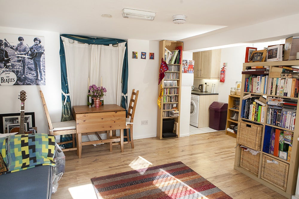 Flat Keppel Road in Manchester