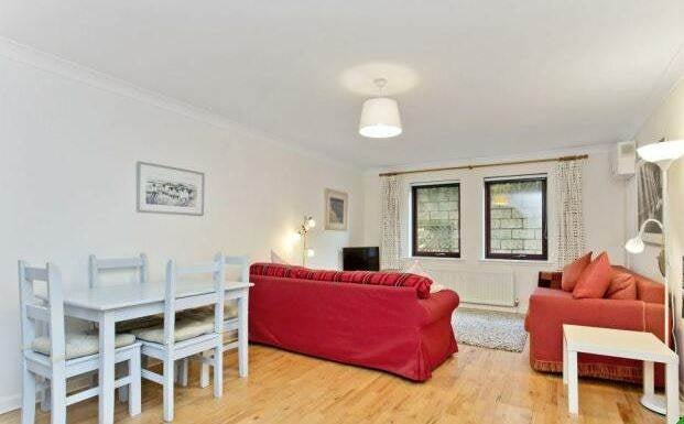 Flat Muirfield Drive in Gullane