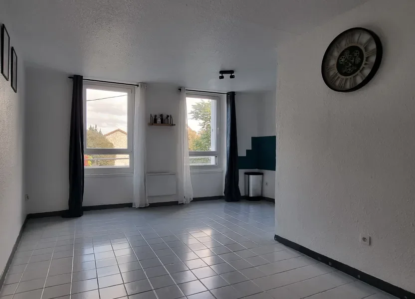 Flat Rue Fernand Pelloutier in Alès