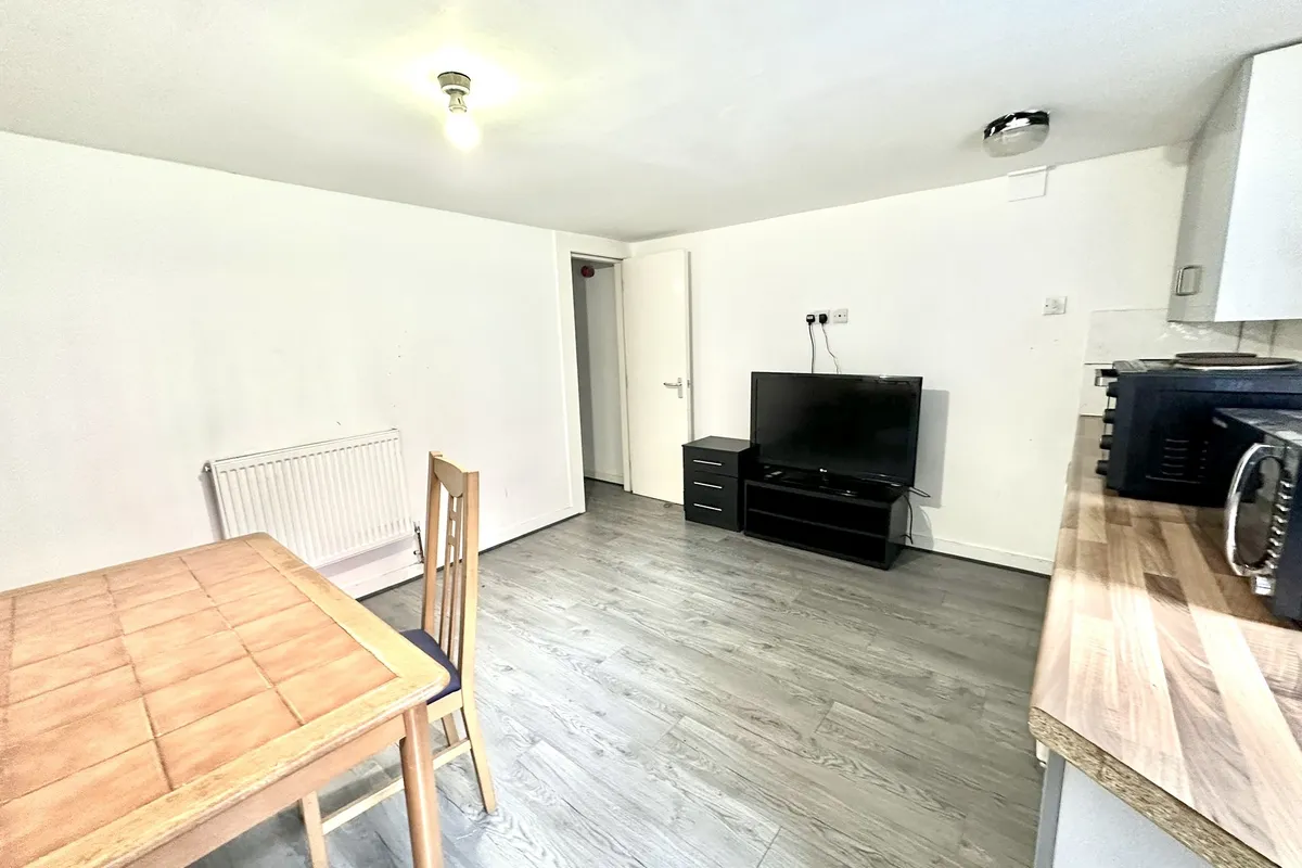 Flat Back Nowell Mount in Leeds