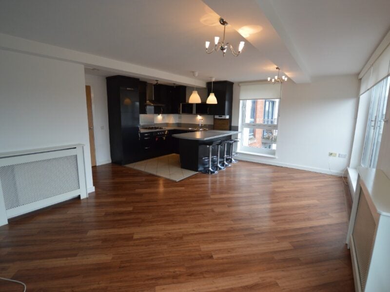 Flat Haughview Terrace in Glasgow