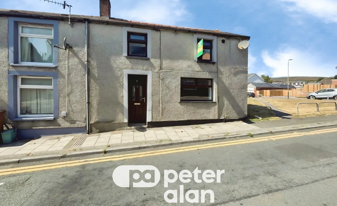 House Upper High Street in Tredegar