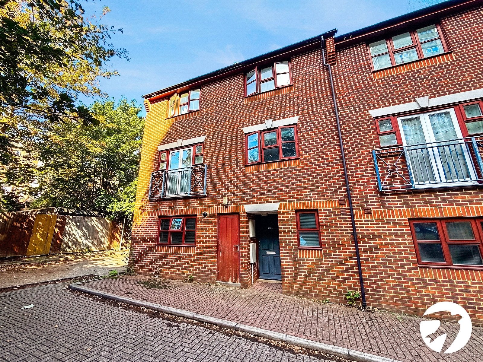House Congleton Grove in Greater London