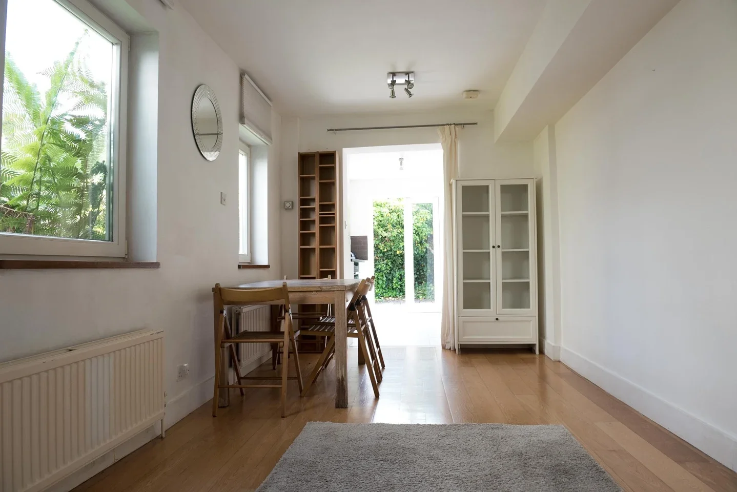 Flat Berrymead Gardens in Greater London