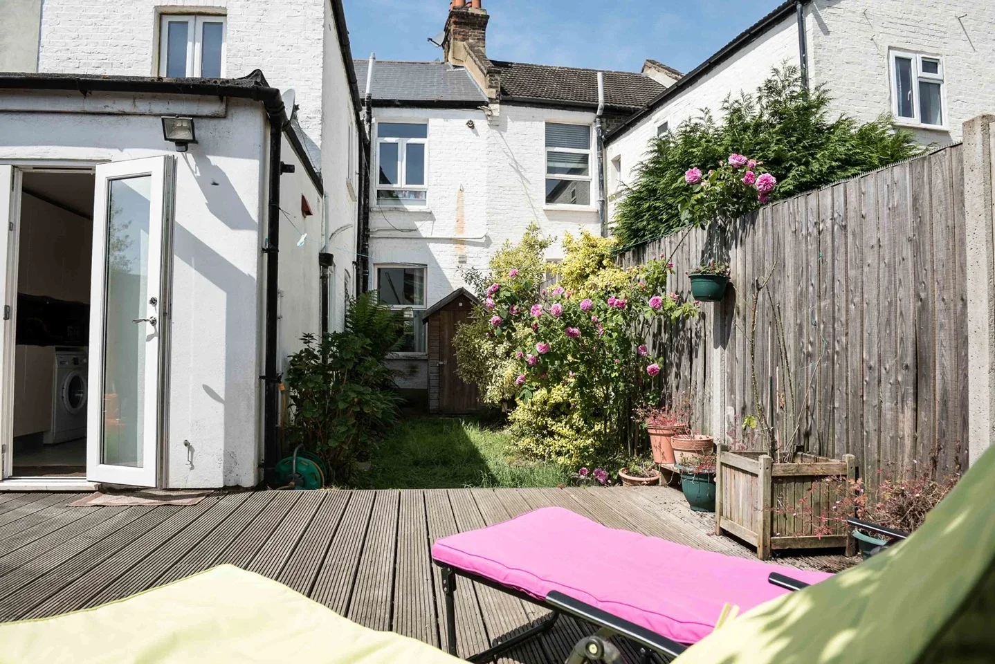 Flat Berrymead Gardens in Greater London