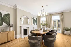 Flat Kynance Place in Greater London