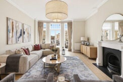 Flat Kynance Place in Greater London