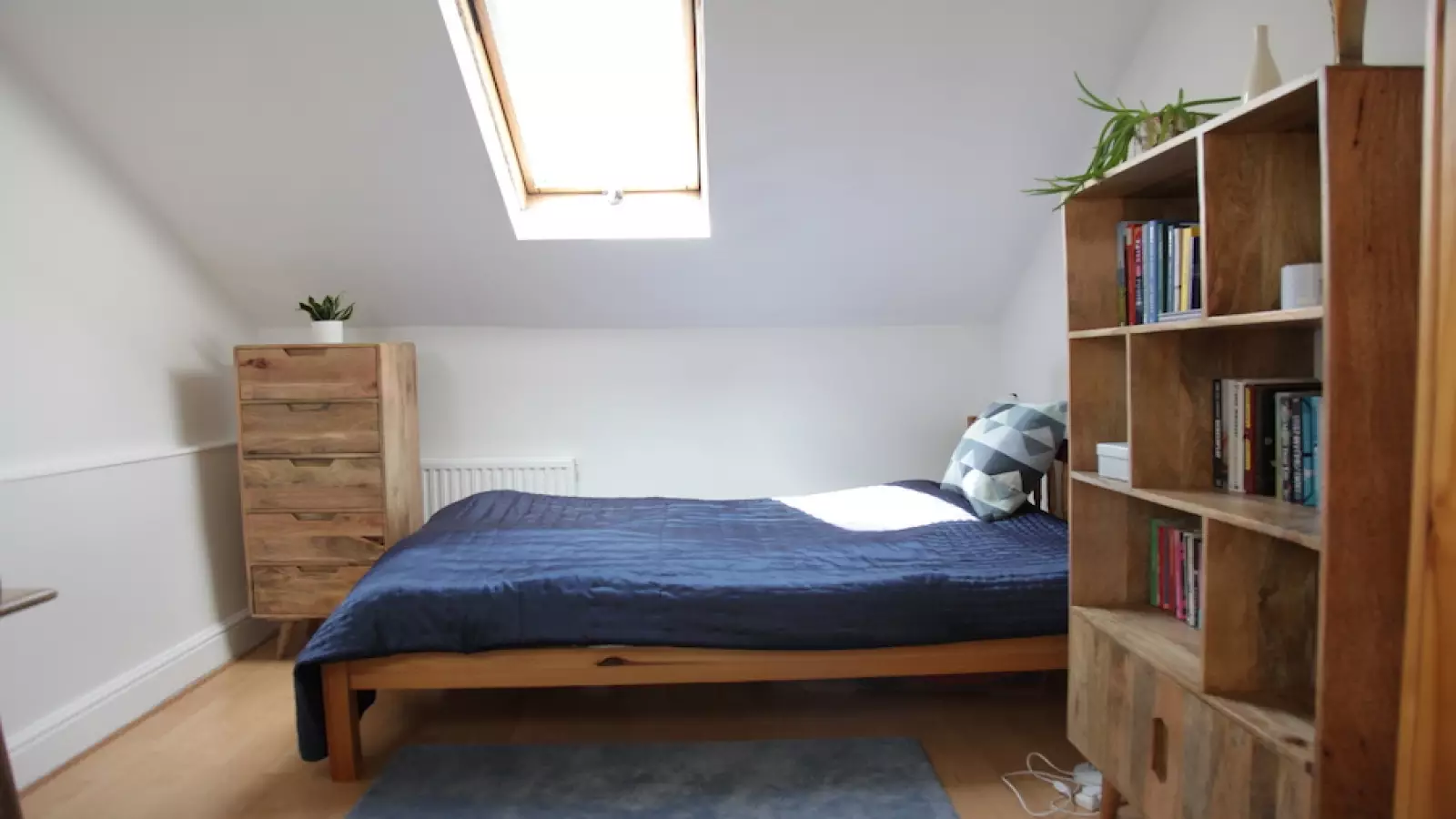Flat Bewlys Road in Greater London