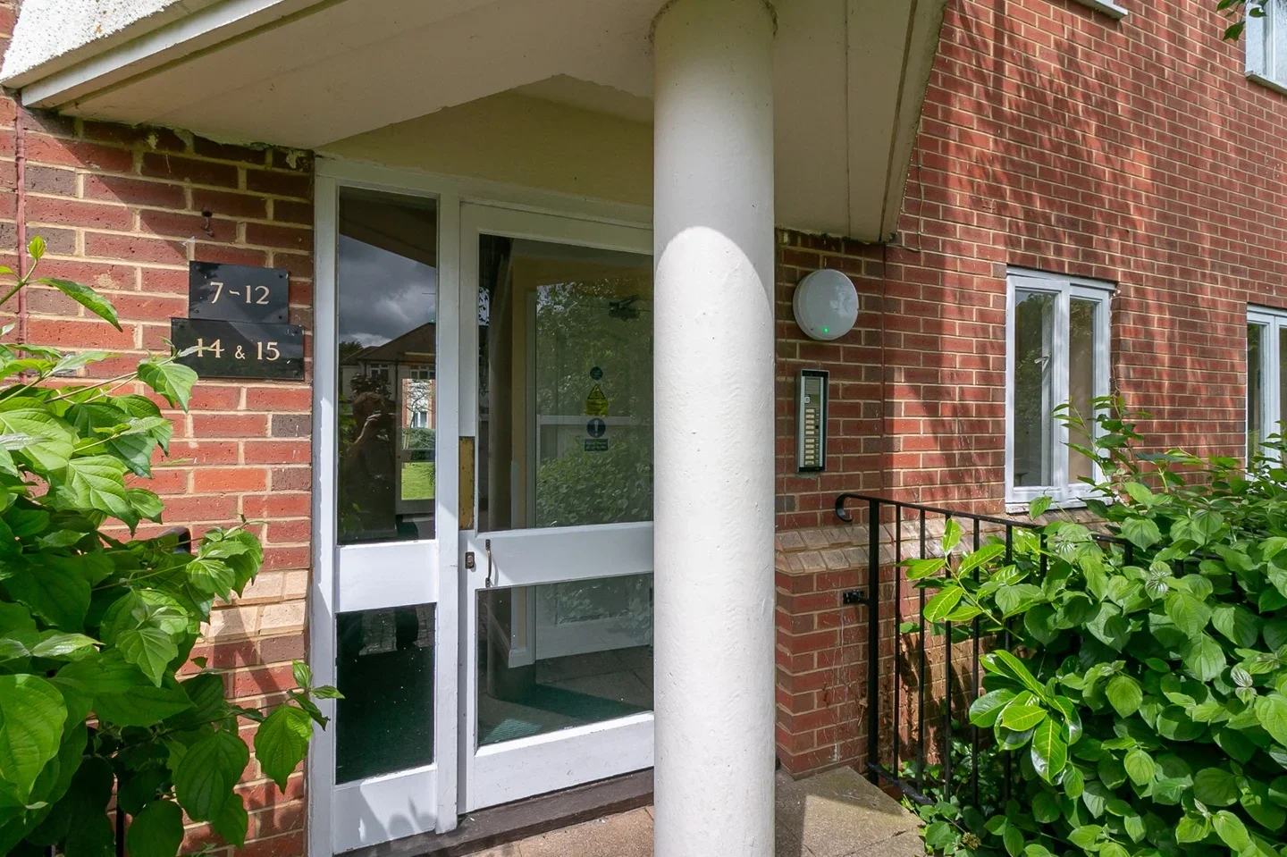 Flat Walsingham Close in Welwyn Hatfield