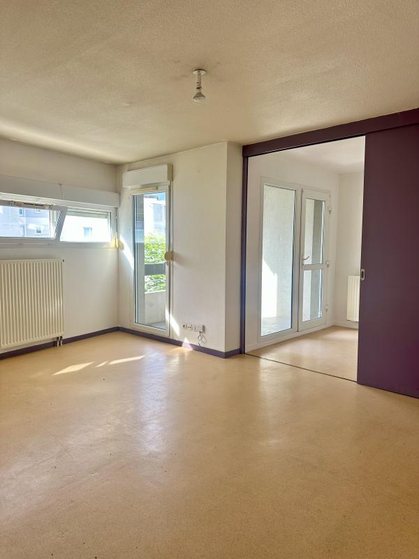 Appartement Allée Pierre Ponson du Terrail à Échirolles