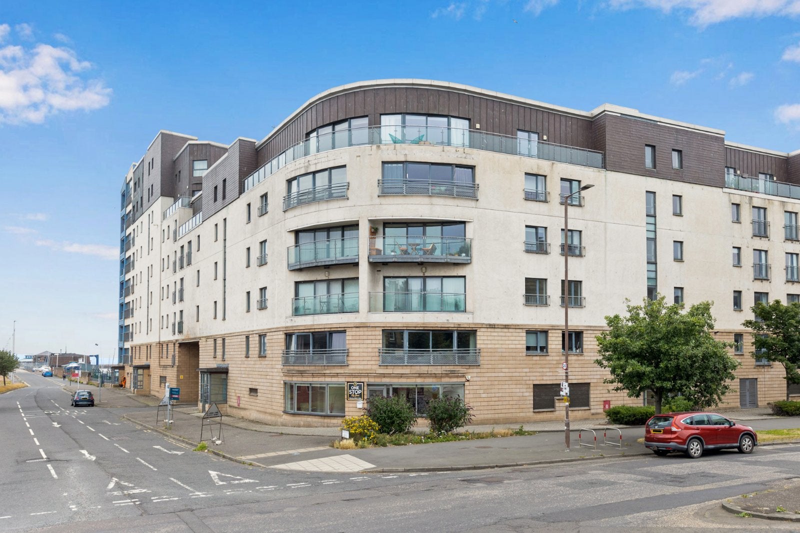 Flat Lower Granton Road in City of Edinburgh