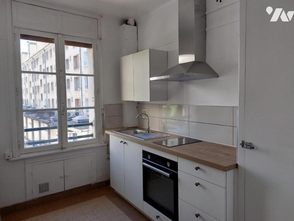 Appartement Rue du Grenier à Sel à Orléans