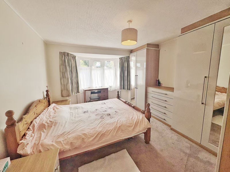 Room Lode Lane in Metropolitan Borough of Solihull
