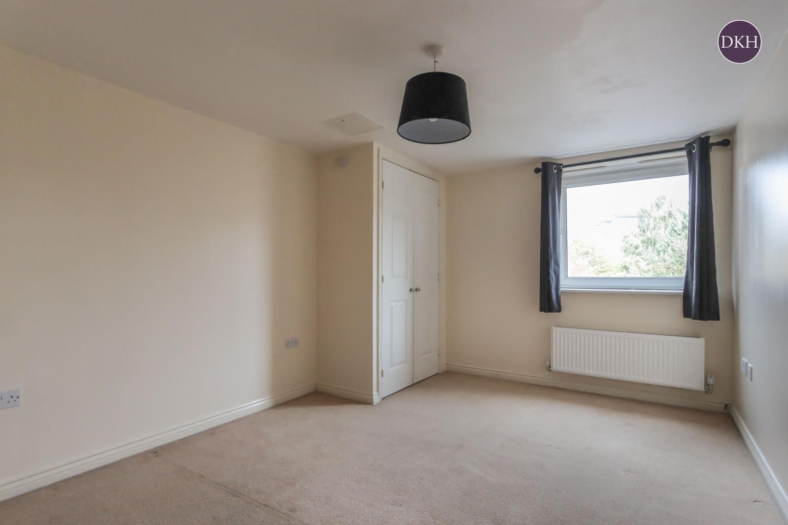 Flat Observer Drive in Watford