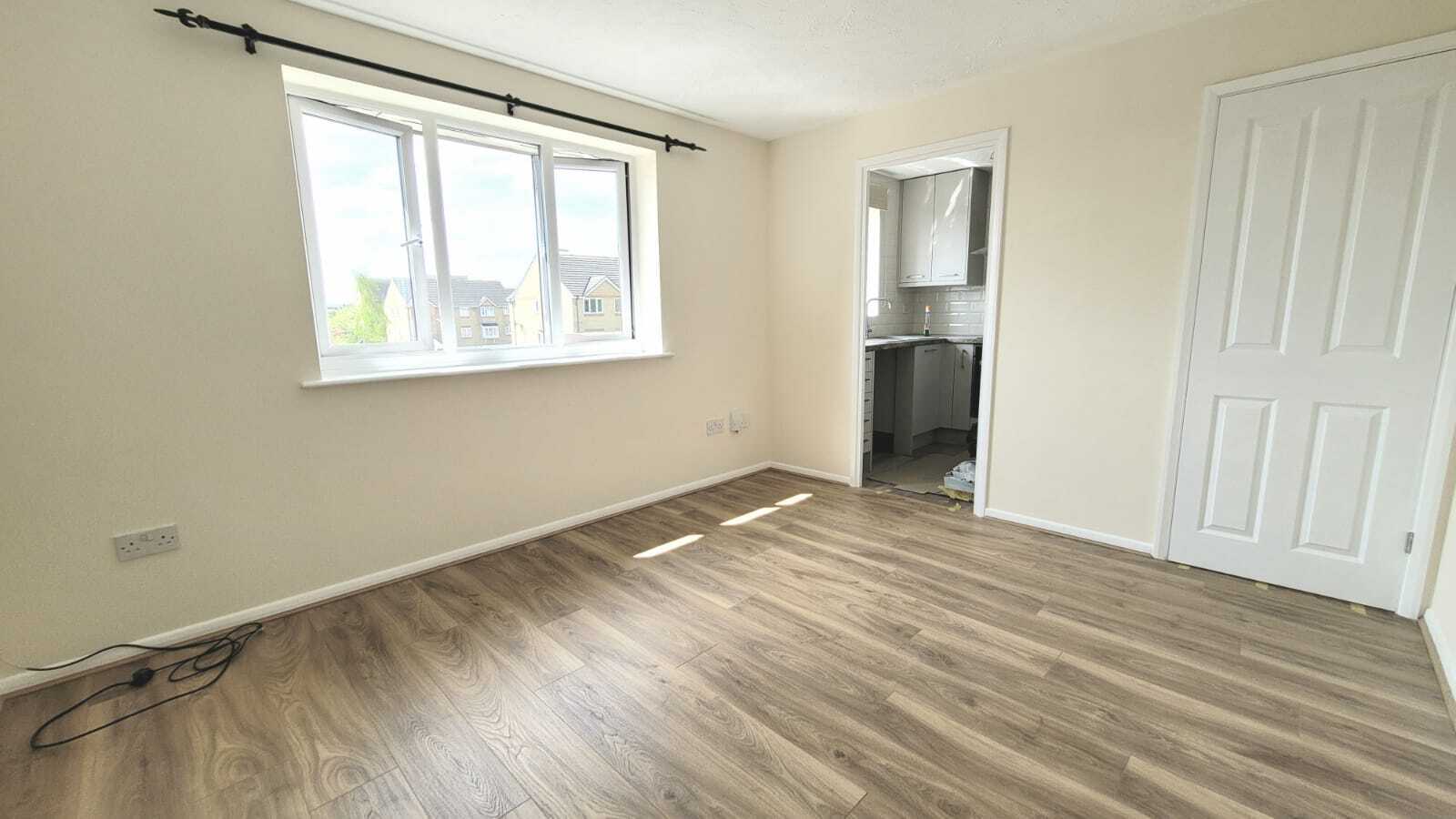 Flat Explorer Drive in Watford