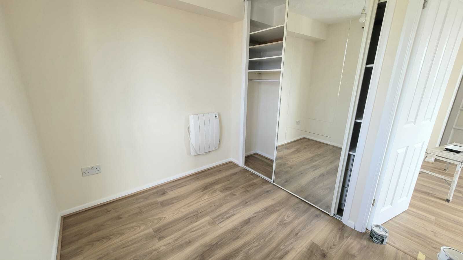 Flat Explorer Drive in Watford