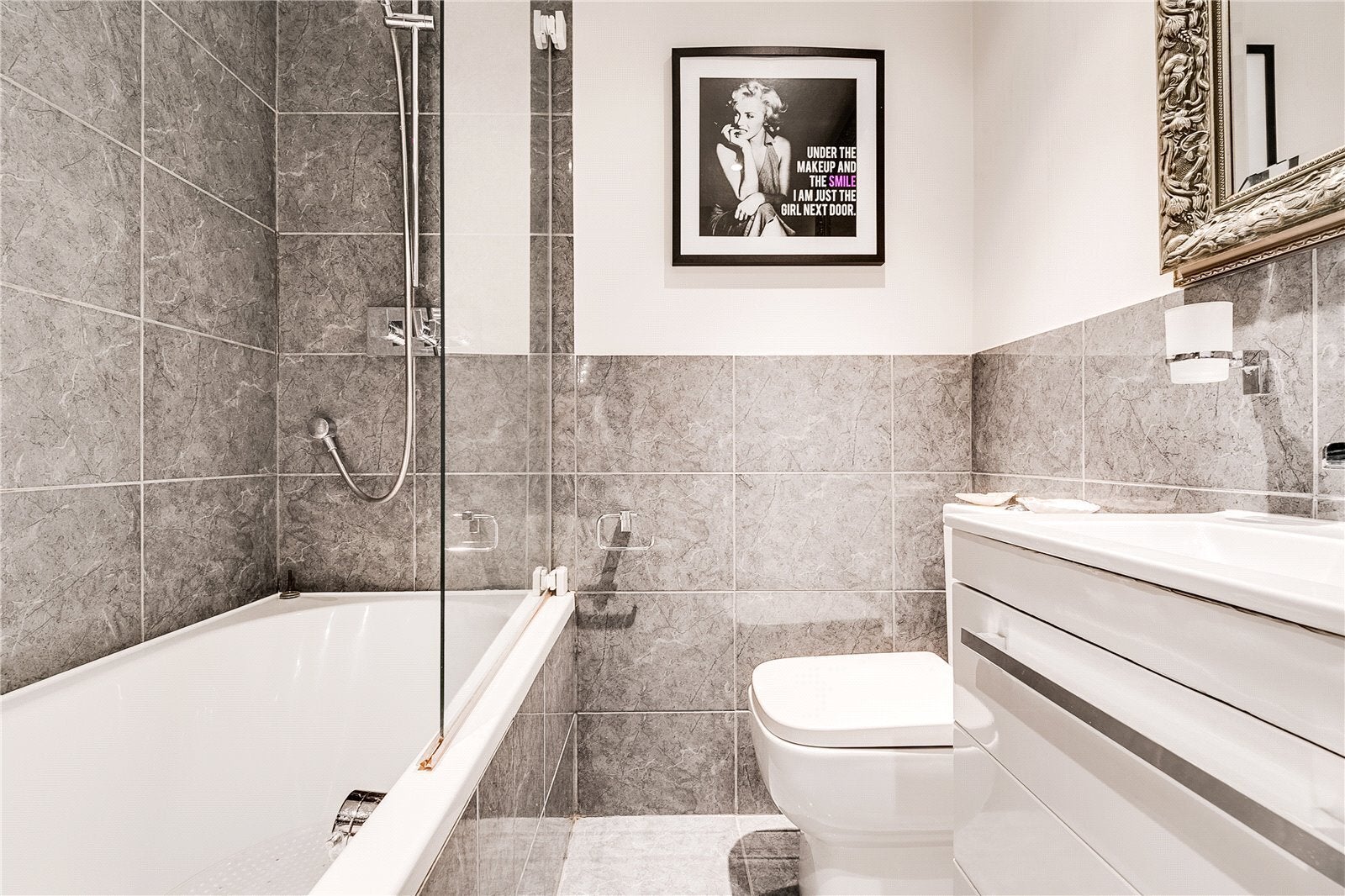 Flat Campden Grove in Greater London