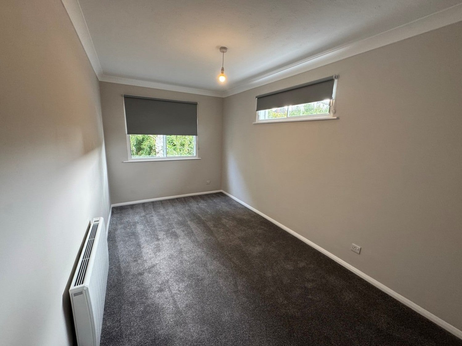 Flat Warren Road in Guildford