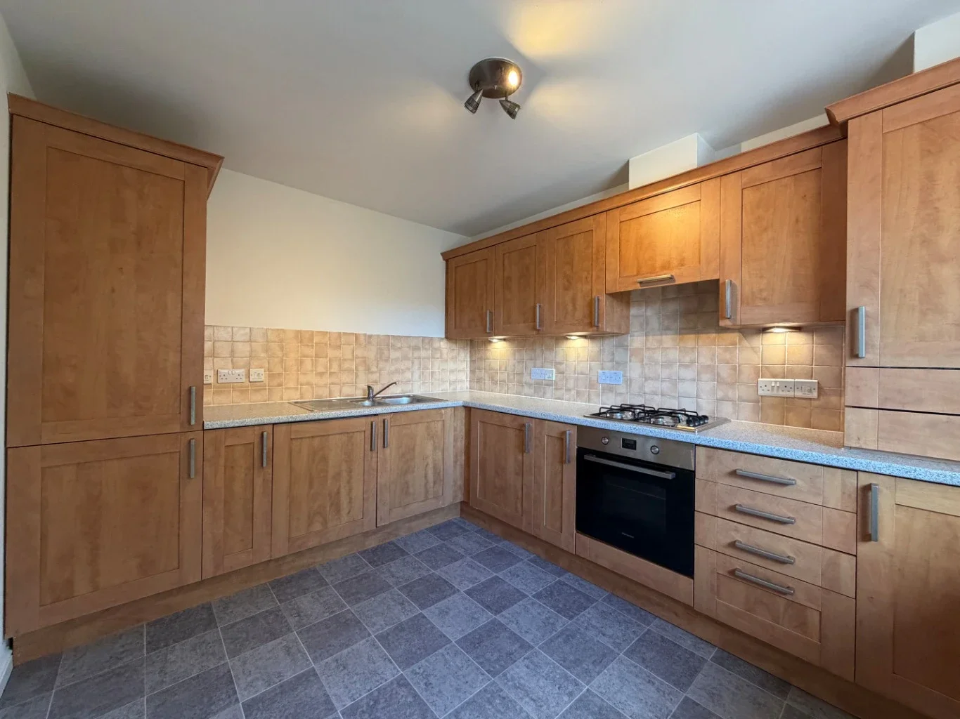Flat Royal Ness Court in Inverness