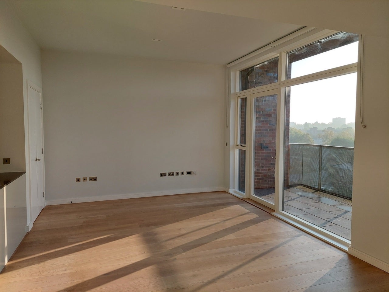 Flat Belsize Road in Greater London