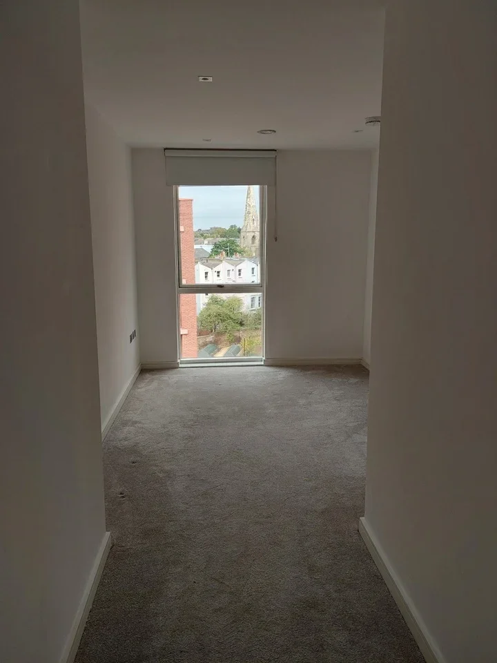 Flat Belsize Road in Greater London