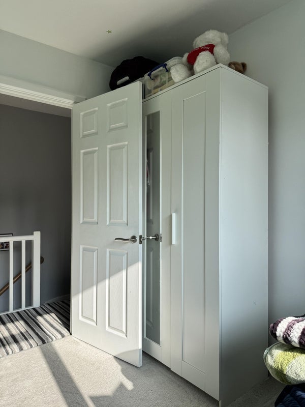 Room Broomhill Road in Greater London