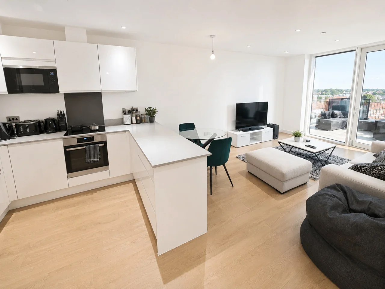 Room Cambridge Road in Greater London