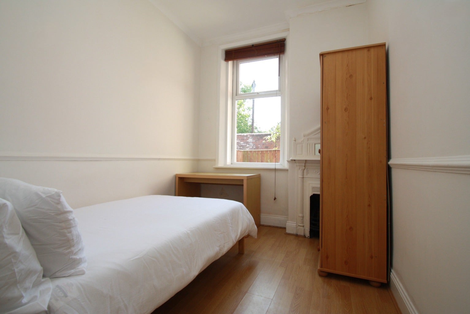 Flat Fairfield Road in Newcastle upon Tyne