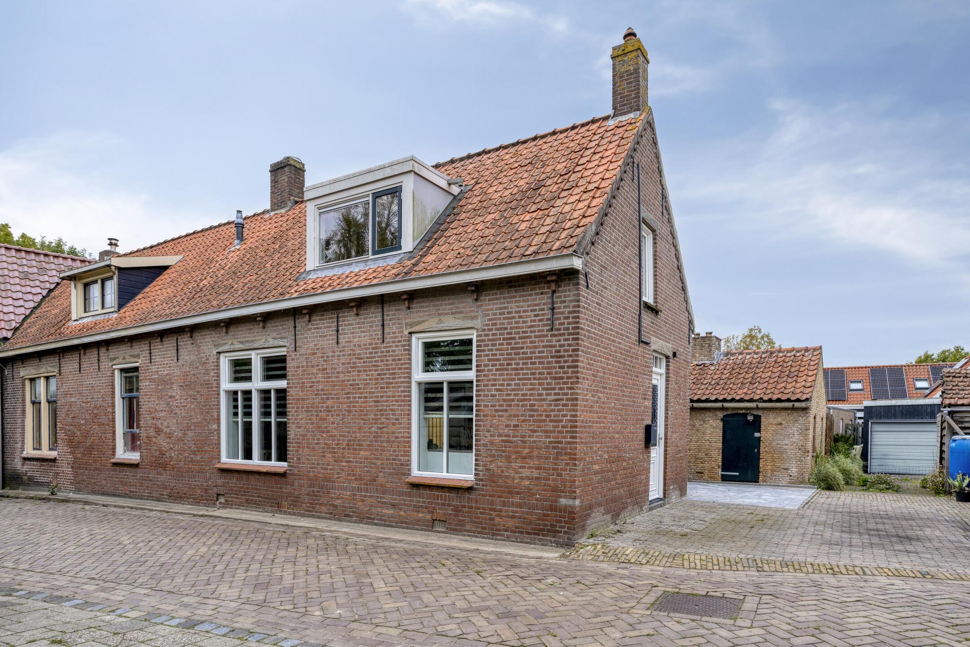 Huis Gasthuisstraat 4 in Dreischor