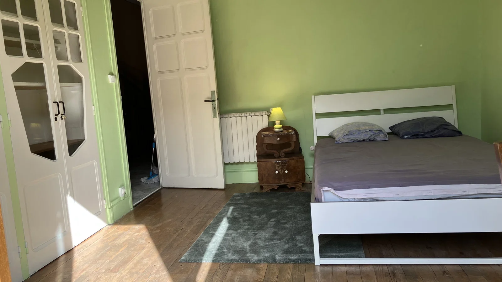 Chambre Rue Victor Hugo à Bourgoin-Jallieu