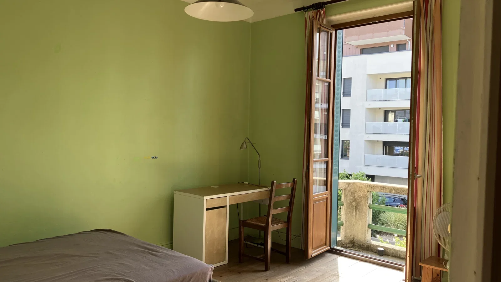 Chambre Rue Victor Hugo à Bourgoin-Jallieu