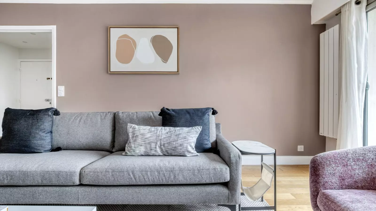 Flat Rue Vernier in Paris