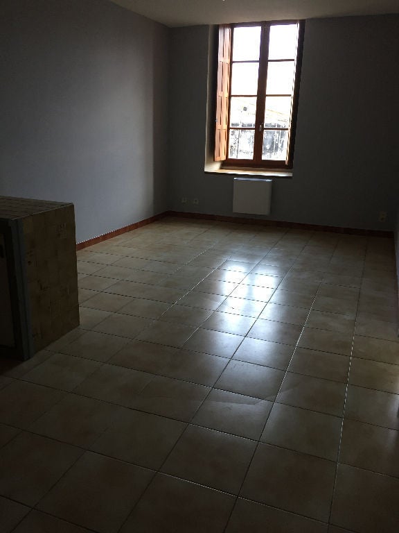 Flat Rue Madeleine Bres in Limoux