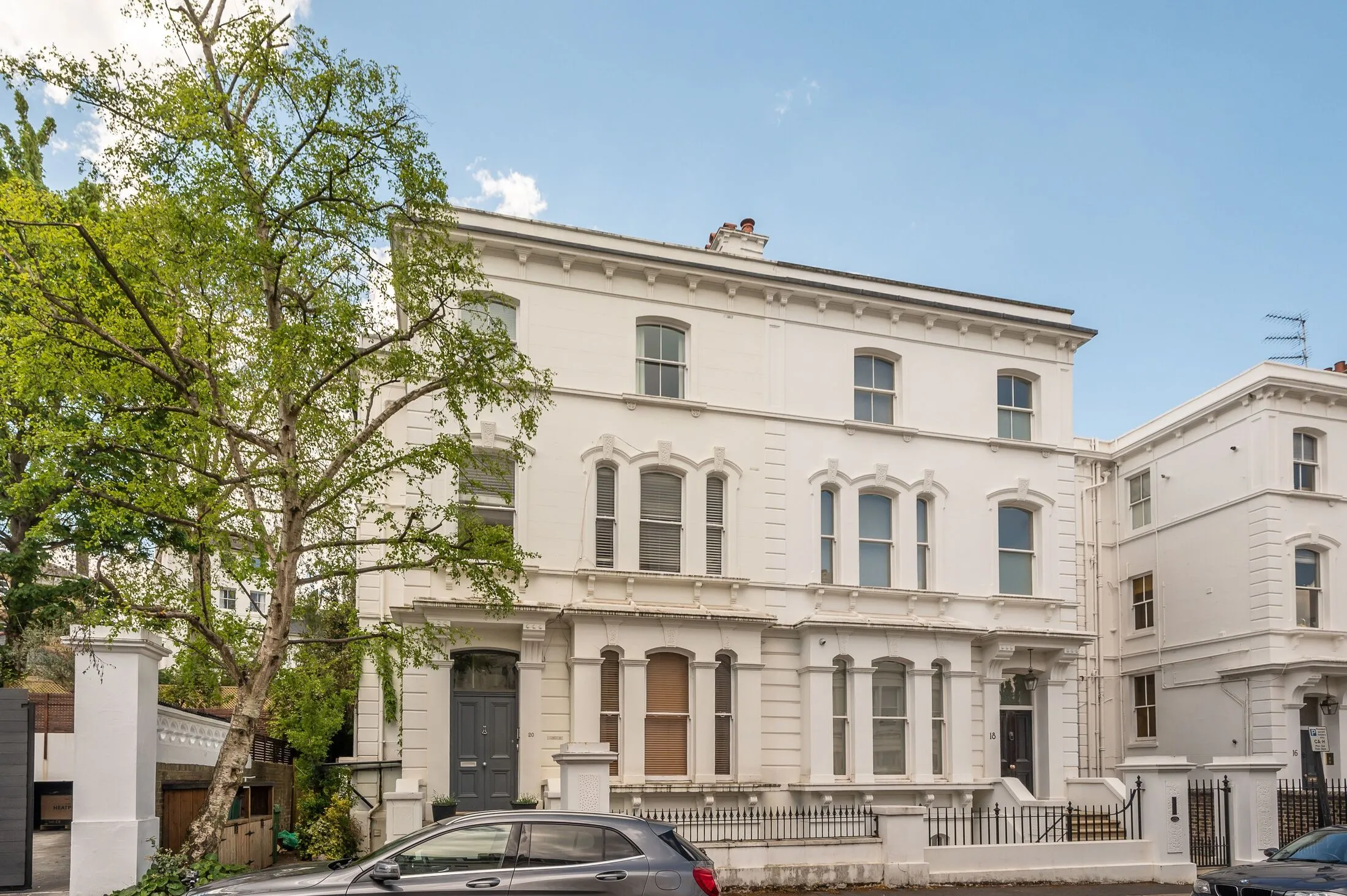 Flat Hampstead Hill Gardens in Greater London