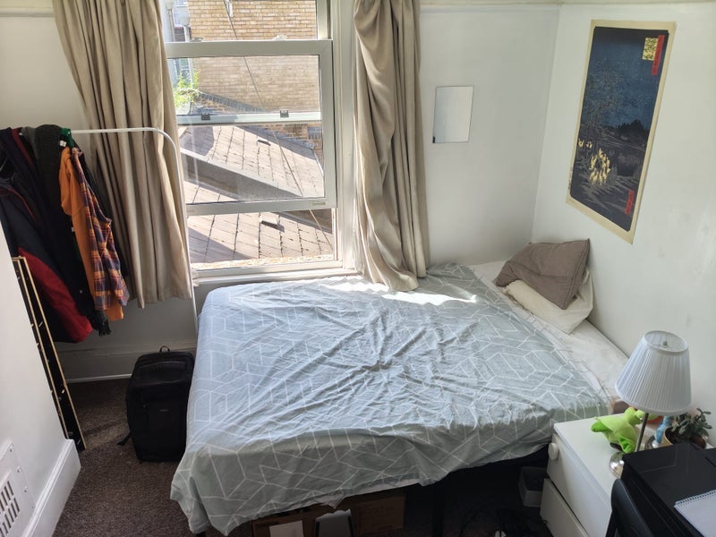 Room Elliott's Row in Greater London
