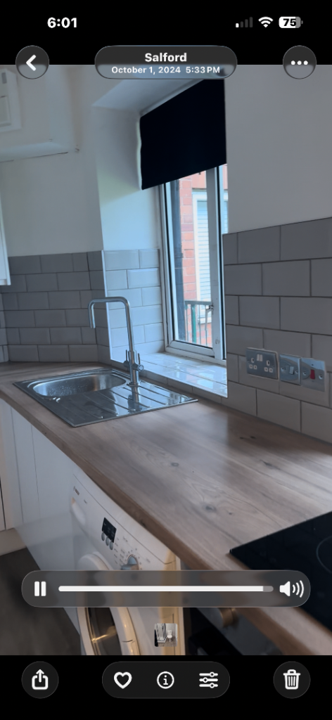 Flat Eccles New Road in Salford