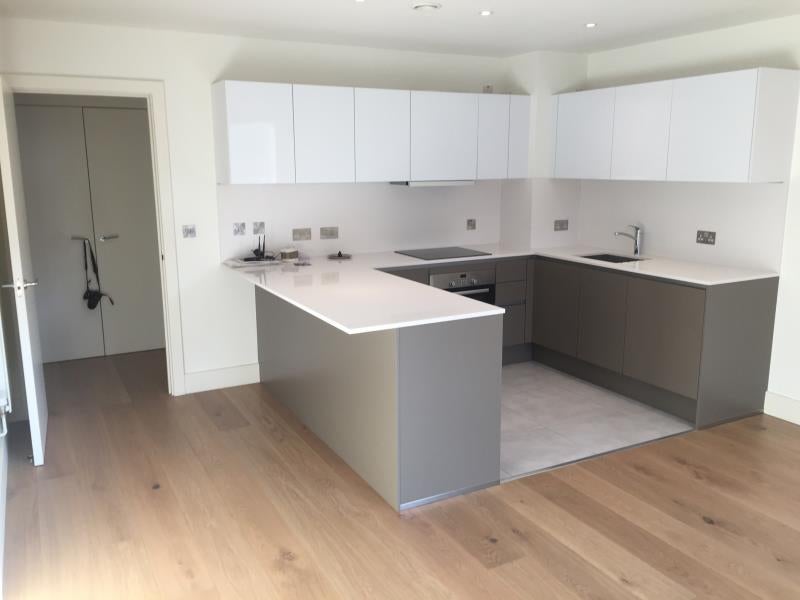 Flat Empire Way in Greater London