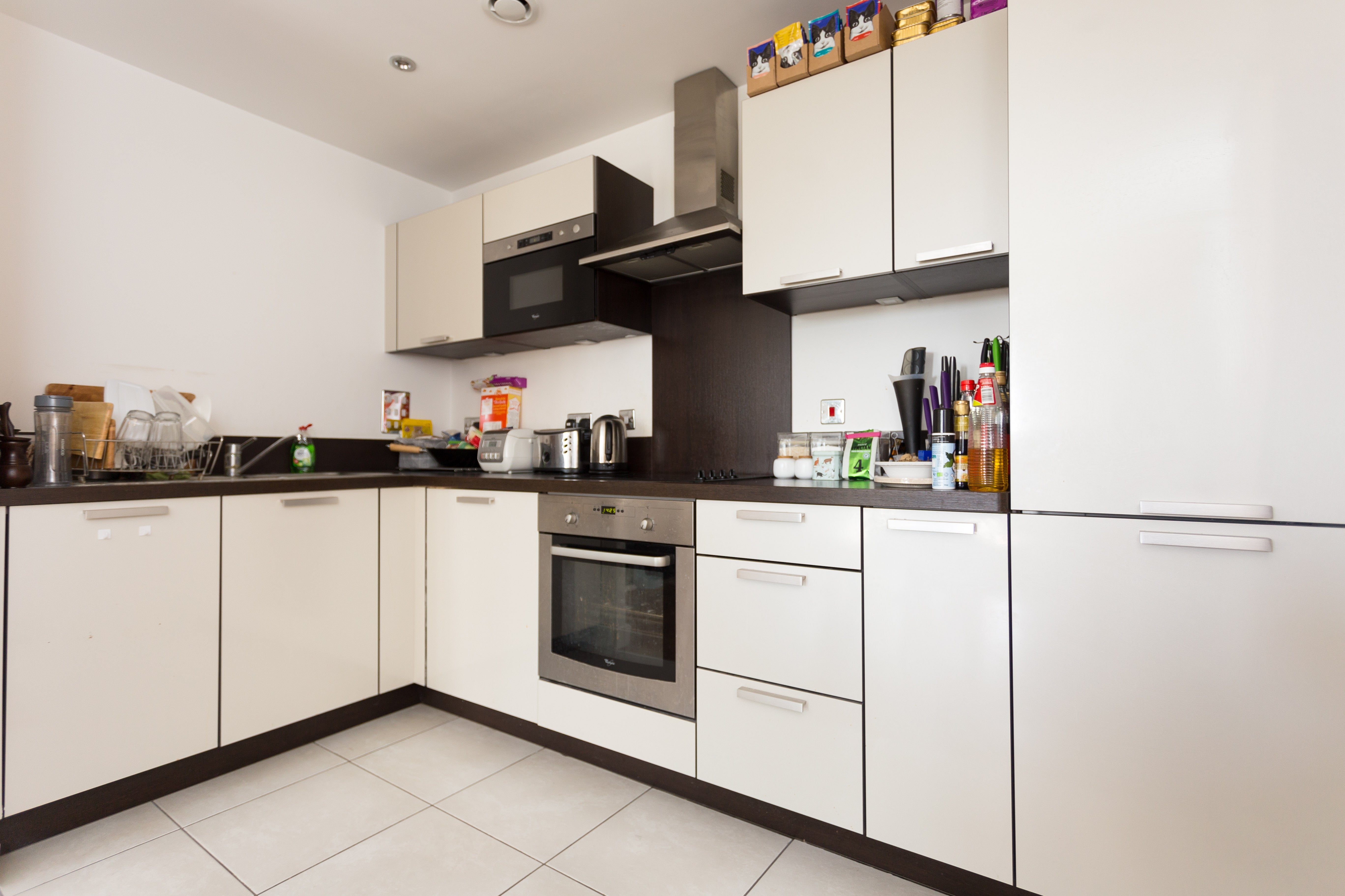 Flat Needleman Street in Greater London