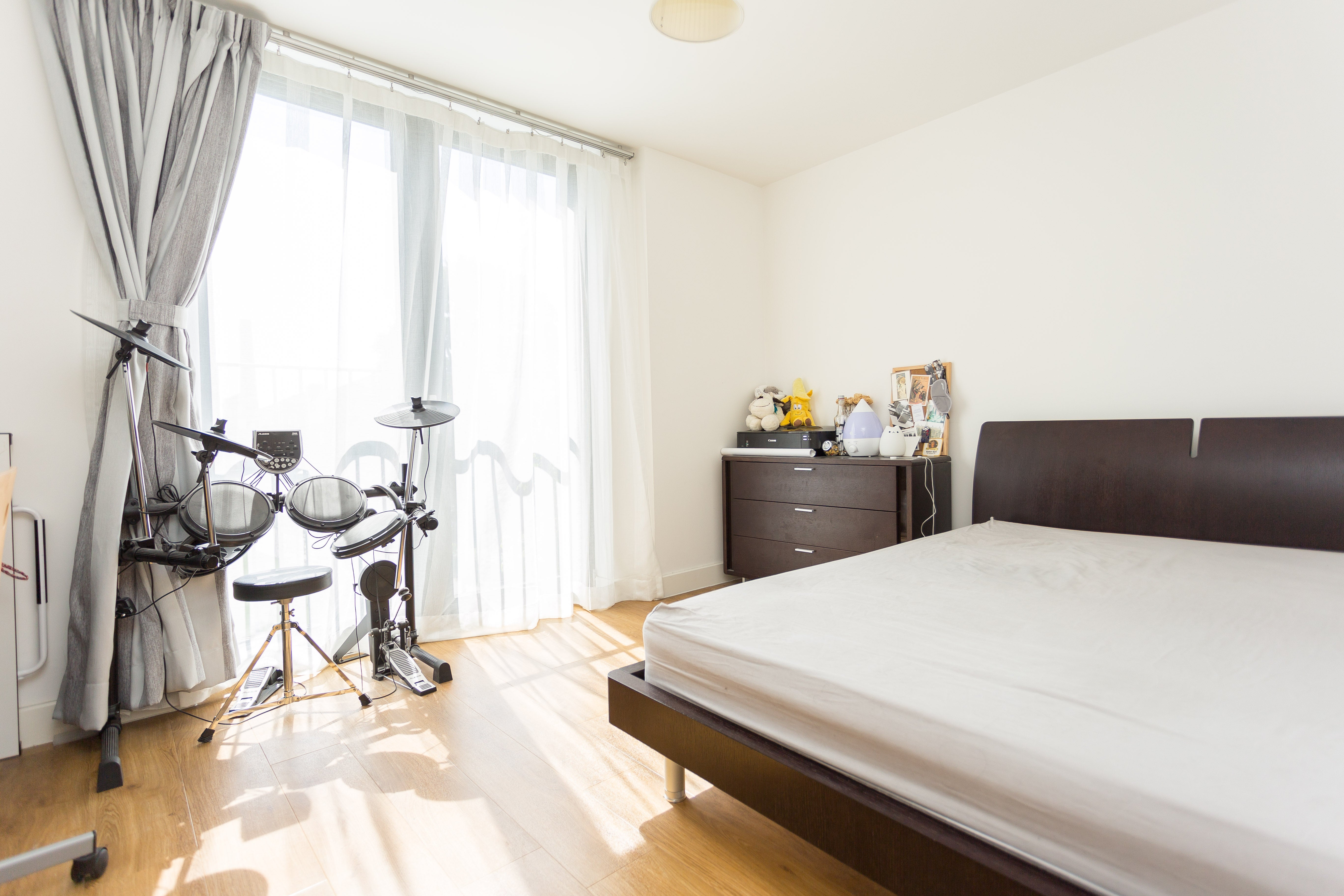 Flat Needleman Street in Greater London