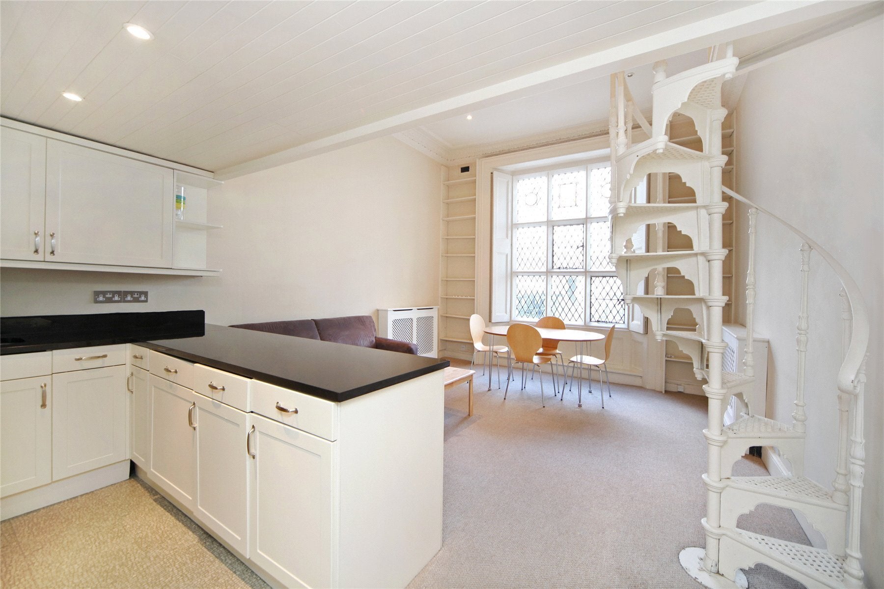 Flat Belgrave Road in City of Westminster