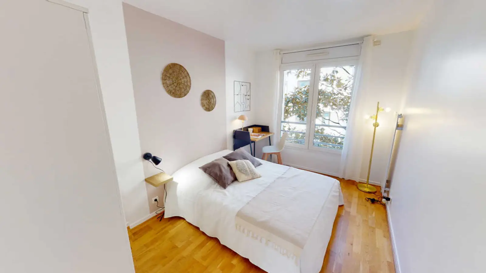 Chambre Rue Pierre Lhomme à Courbevoie