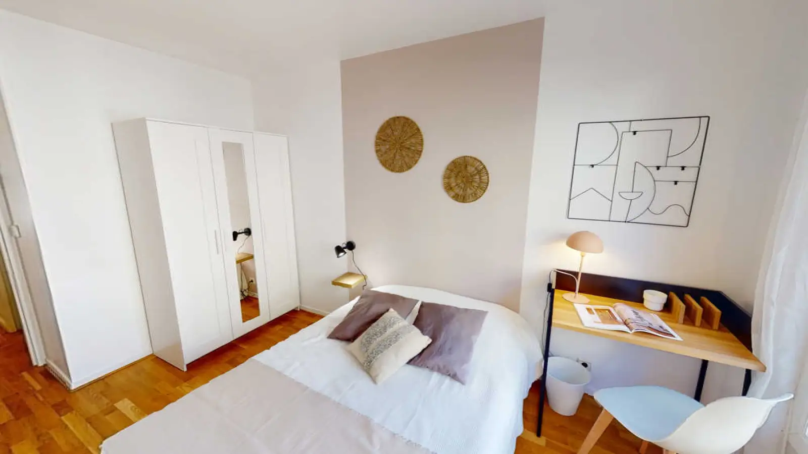 Chambre Rue Pierre Lhomme à Courbevoie