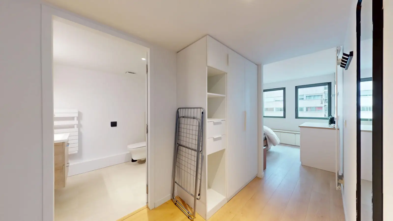 Room Square Charles Laurent in Paris