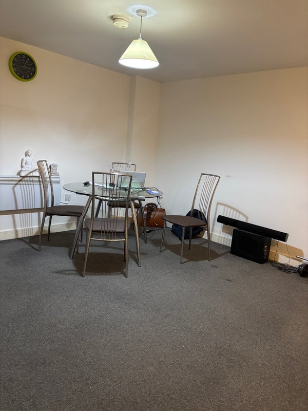 Room Vivian Avenue in Nottingham