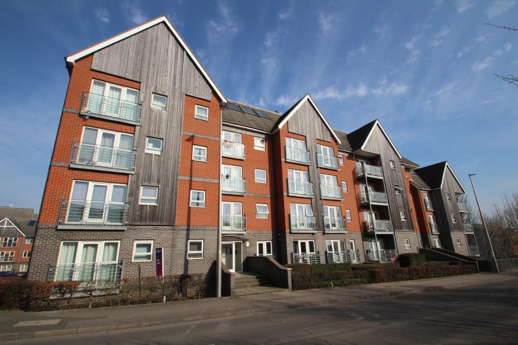 Flat High Street in Milton Keynes