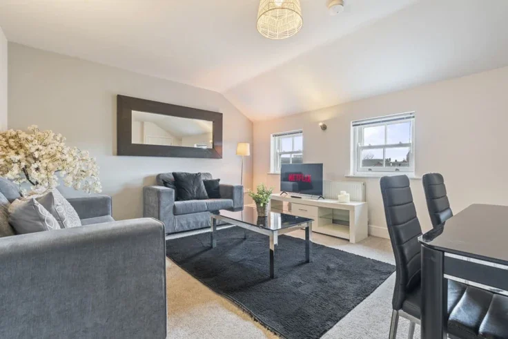 Flat Cavendish Court in Derby
